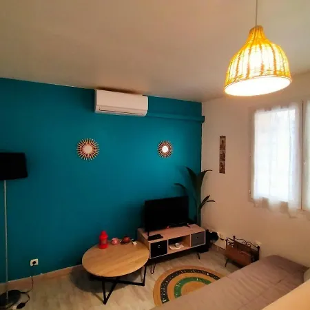 Le Mistral Location
